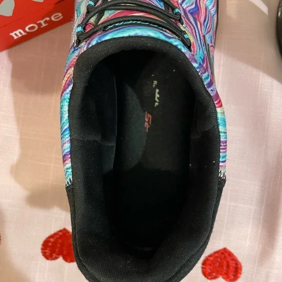 Skechers Women's Swirl Pattern Sneakers - Black, Blue, Pink - Picture 4 of 6